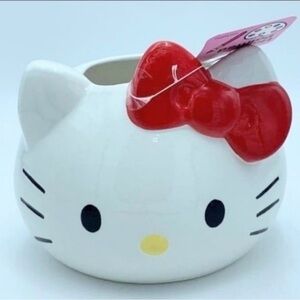 Hello Kitty Planter